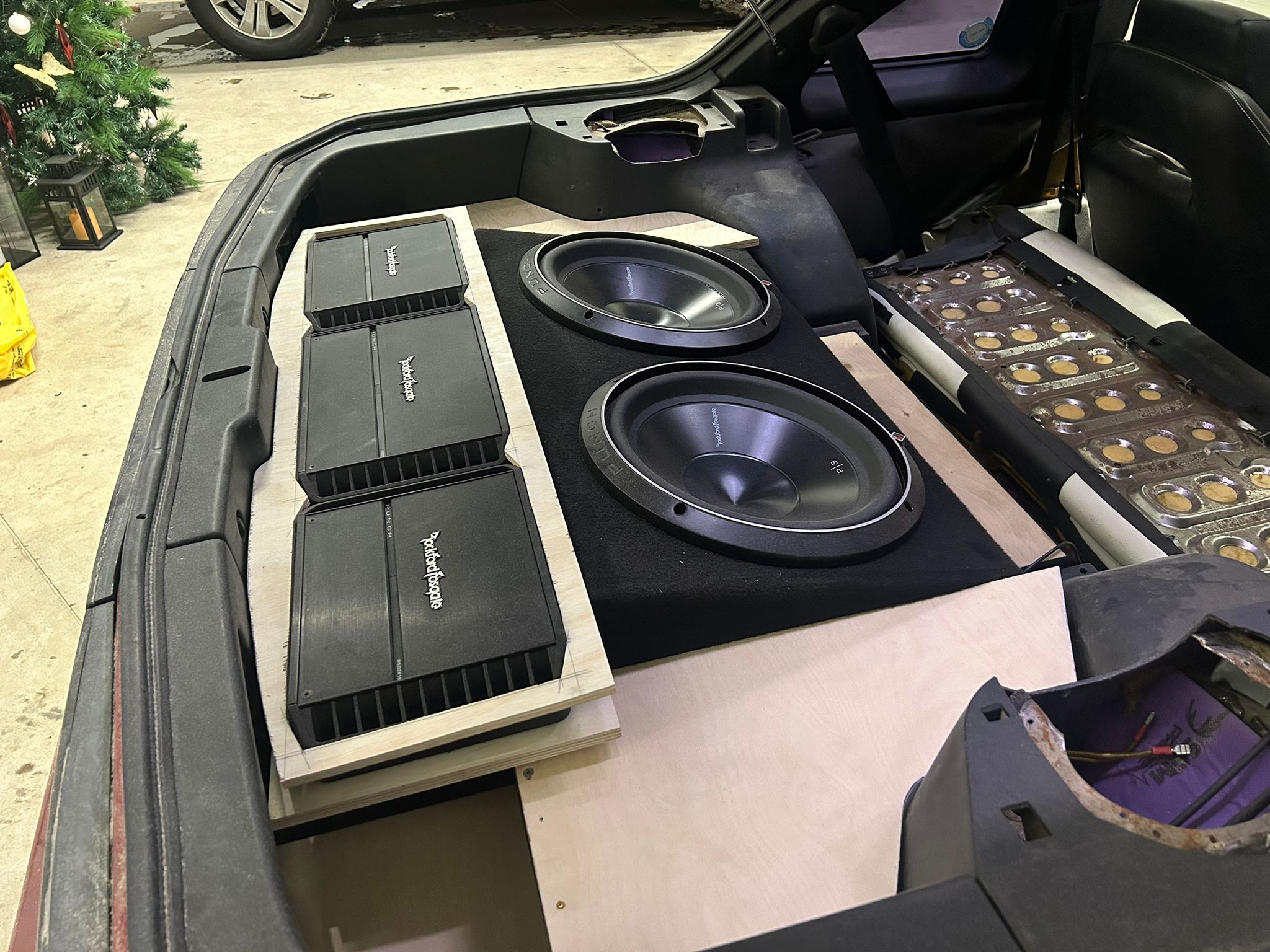 Mastering the Art of Car Audio: Perfecting Your Equalizer Settings